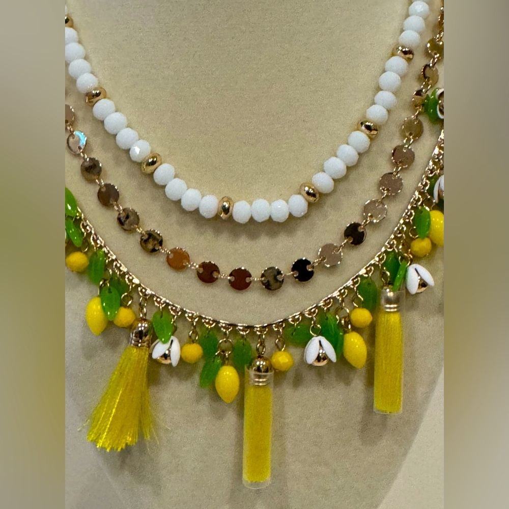 Lilly Pulitzer Lemon Grove Tassel Necklace NWT - Picture 4 of 6